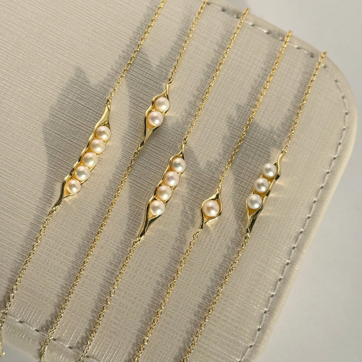 Peas in a Pod Pearl Bracelet