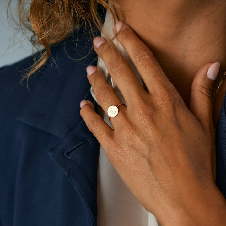 Engravable Initial Round Gold Ring