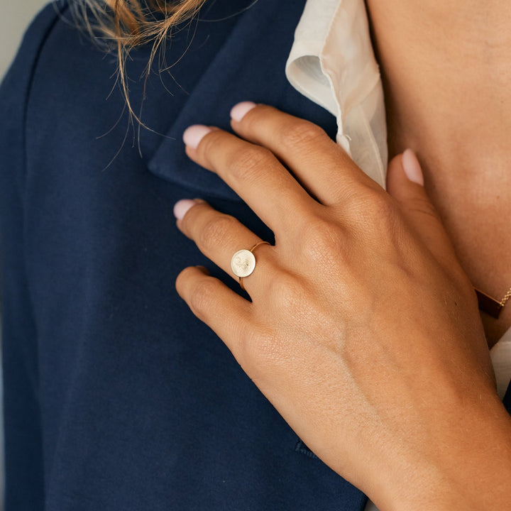 Engravable Initial Round Gold Ring