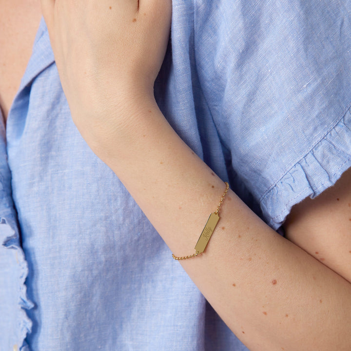 Engravable Petite Name Bar Bracelet