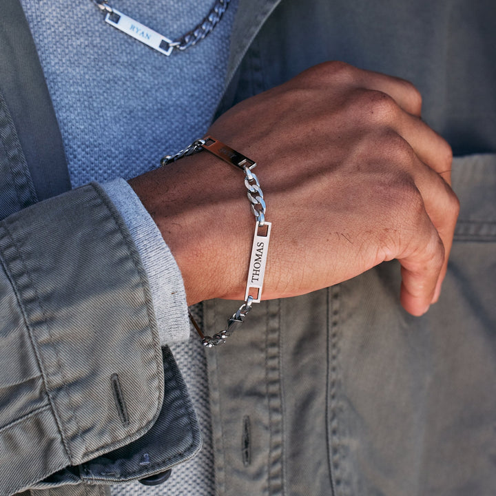 Engravable Stainless Steel Figaro Chain Name Bar Bracelet