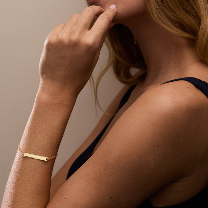 Engravable Name Bar Bracelet
